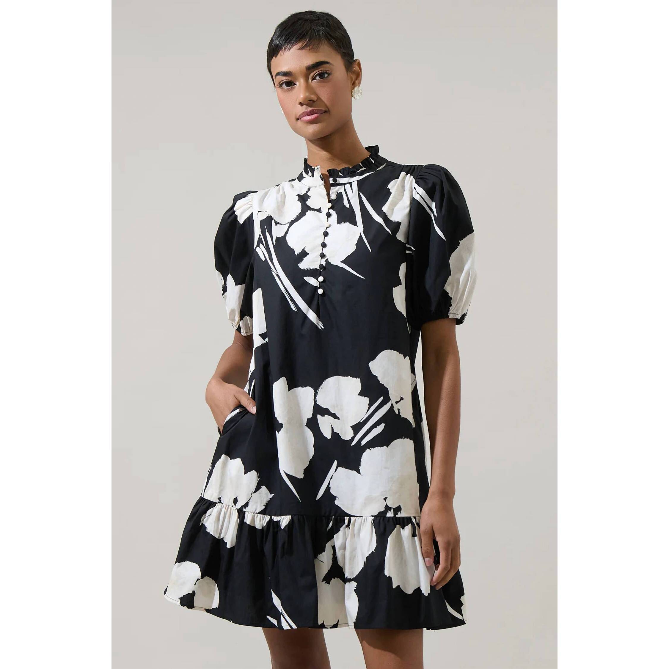 New Sugarlips Shadow Floral Minley Shift Dress In Black